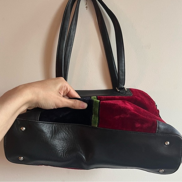 Roberta di Camerino Vintage Black and Red Velvet Shoulder Bag - Picture 5 of 14